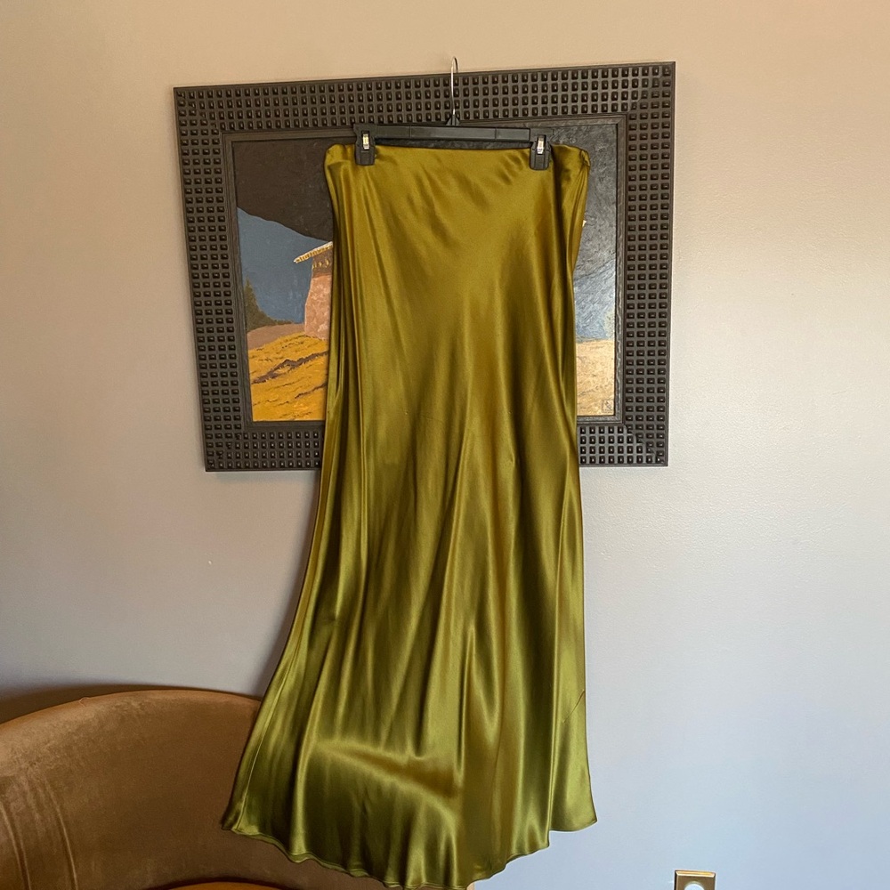 Reformation 100% silk Bella Skirt